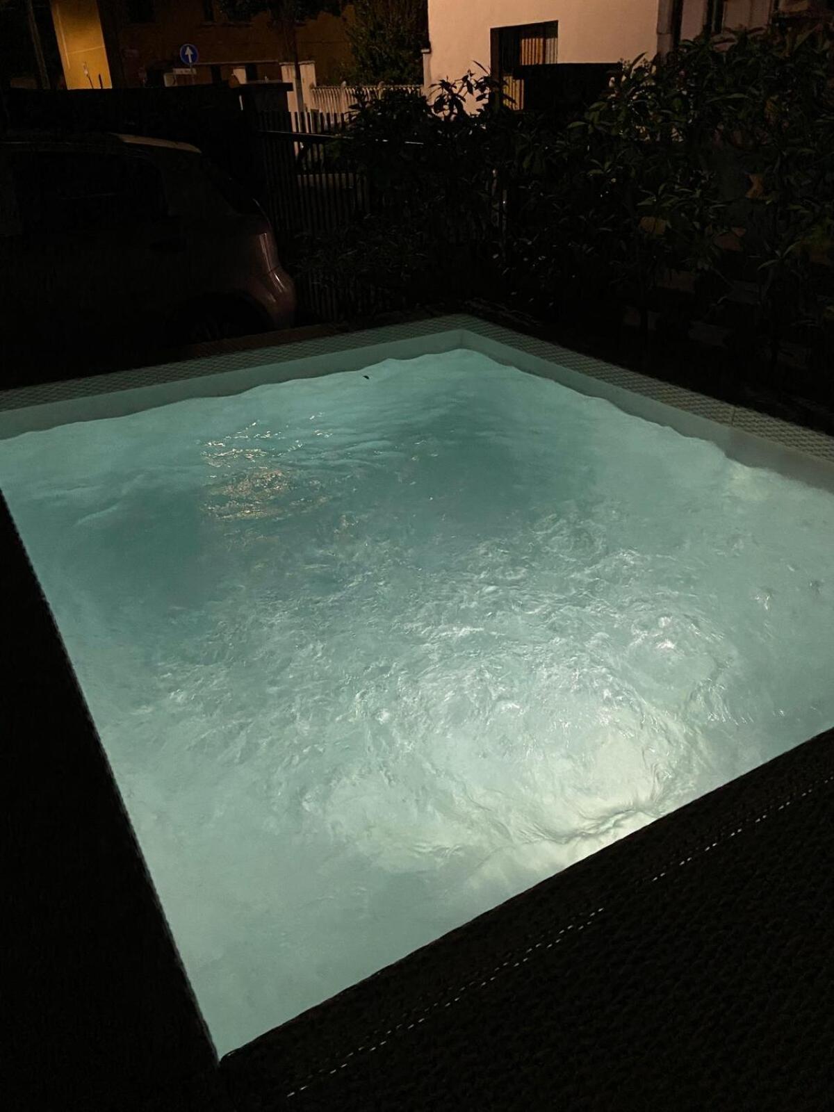Jacuzzi & Relax - Casa Indipendente 20Min Da Milano Villa Zelo Buon Persico Buitenkant foto